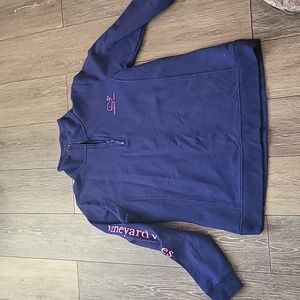 Excellent condition Vinyard Vines sweat shirt.
